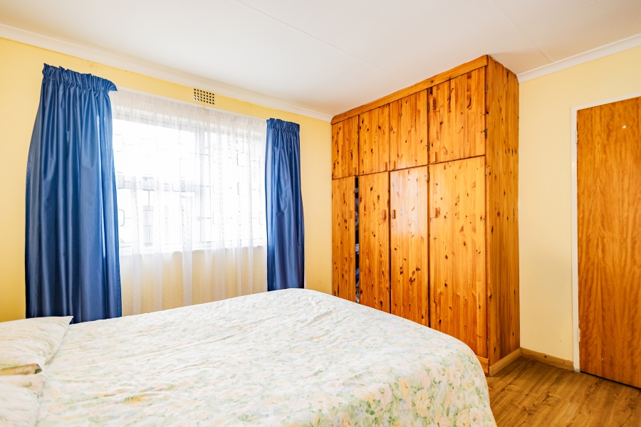 4 Bedroom Property for Sale in Strandfontein Village Western Cape